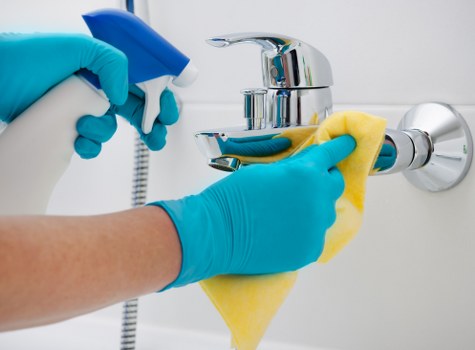 End of lease bathroom cleaning in a Bayswater property